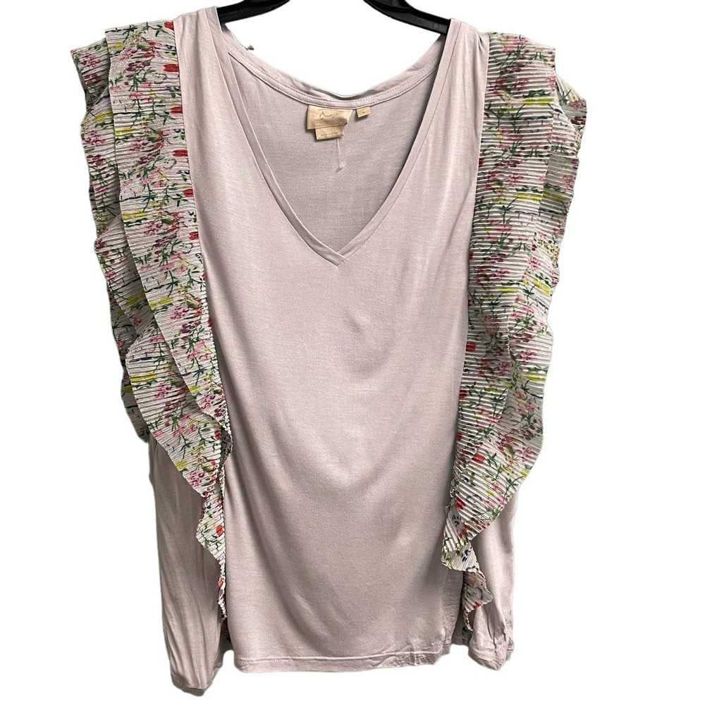 Vanessa Virginia top Medium pleated floral v-neck Anthropologie